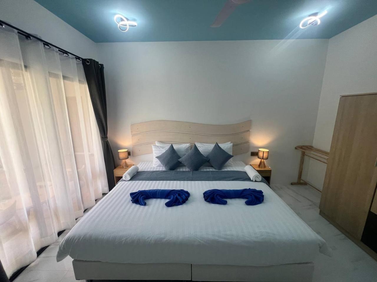 Infinity Beach Dhigurah Dhigurah  Esterno foto